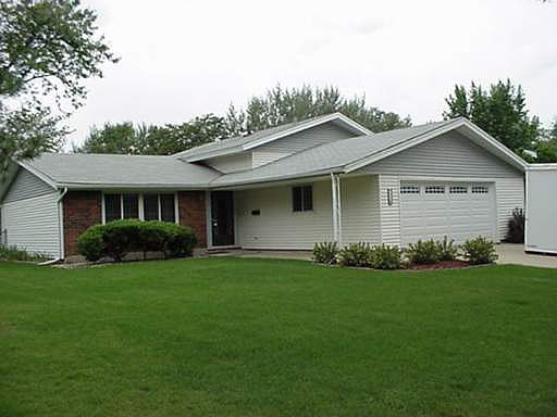 1st image of 528 W Grace Ln