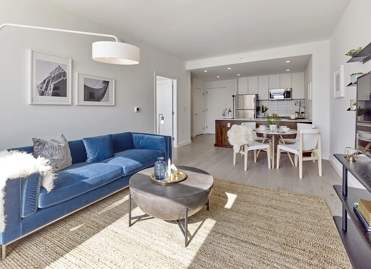 2 bed, 960 sqft, $3,375 — Photo 1
