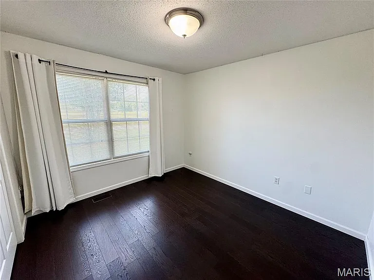 8532 Country Ln — Photo 11