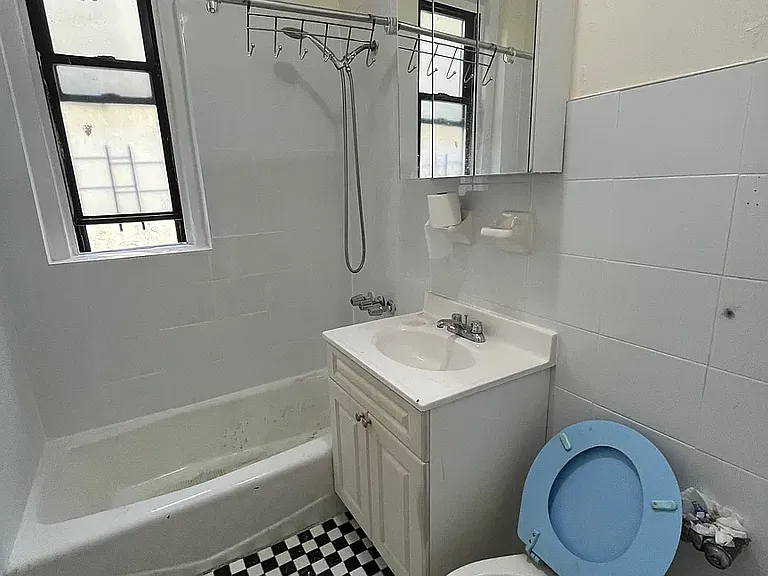 3420 Avenue H #4C — Photo 6