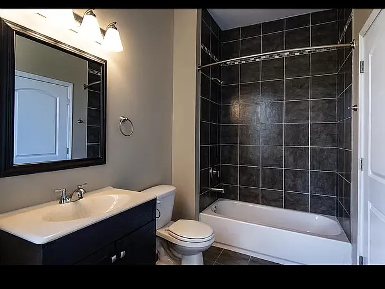 7154 S Vernon Ave #1 — Photo 7
