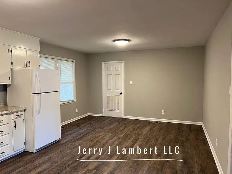 Kitchen and eating area