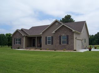 1825 Castleton Dr, Madisonville, KY 42431
