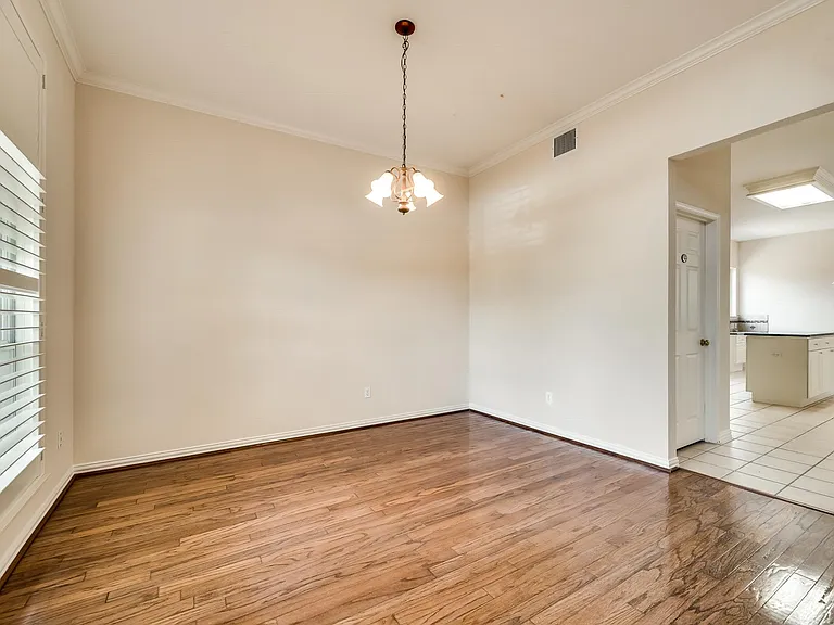 3902 Harlington Ln — Photo 12