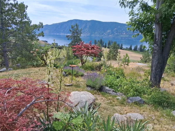 553 Summit Boulevard, Manson, WA 98831