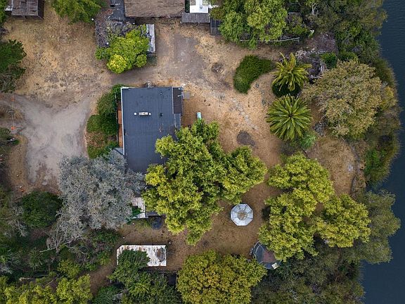 2nd image of 11240 Sir Francis Drake Boulevard