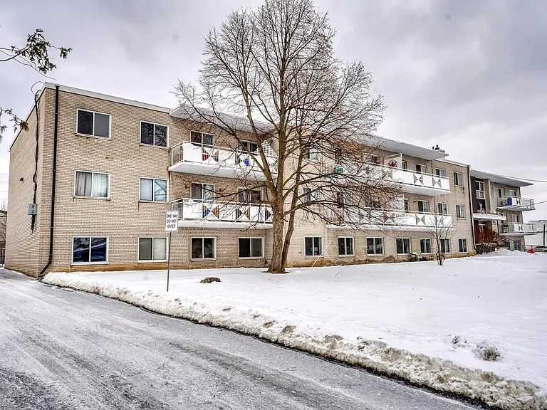 21 Raylawn Cres — Photo 8