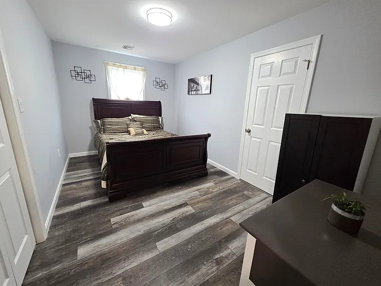 276 Sumner St #2 — Photo 15