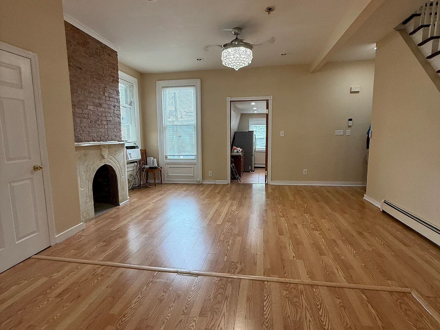 4 bed, $3,300 — Photo 3