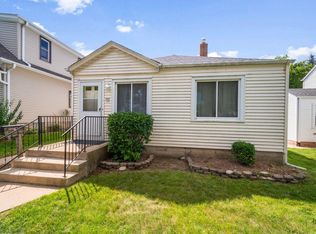 3601 S Lenox St, Milwaukee, WI 53207
