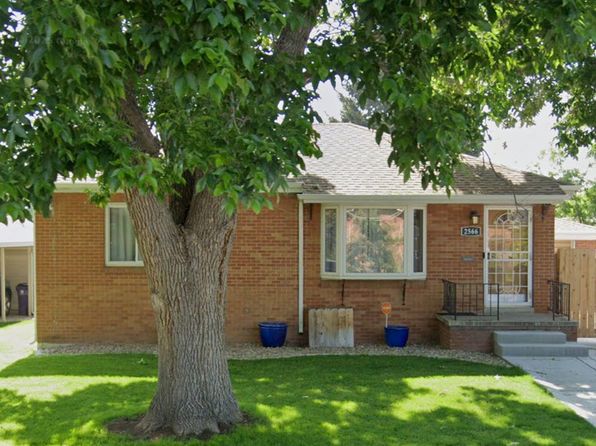 2566 S Winona Ct