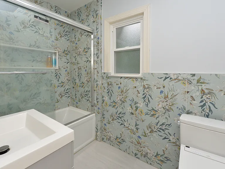 214 Oak St — Photo 19