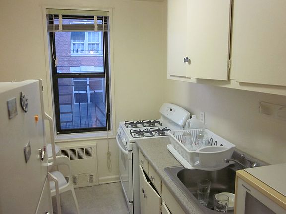 2nd image of 388 Avenue X APT 3D