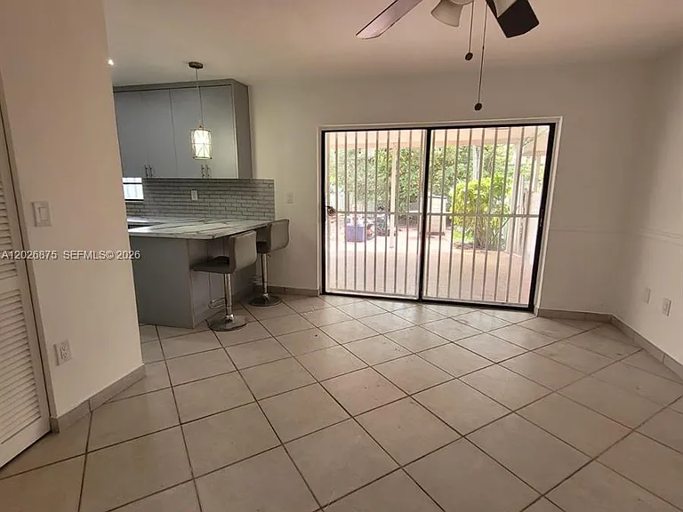 2438 SW 109th Ct — Photo 4