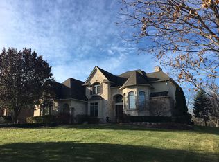 2091 Autumn Hill Dr, Ann Arbor, MI
