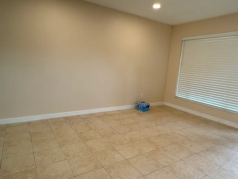 1390 W Galveston St #3 — Photo 2