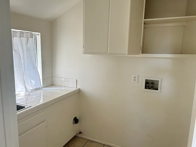 2543 Spinnaker Ave — Photo 12