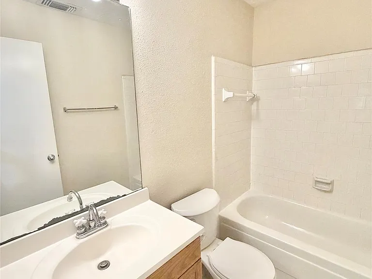 12618 Ridgelow Ln — Photo 9