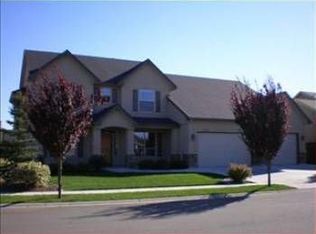 1051 E Redwall Ct, Meridian, ID 83646