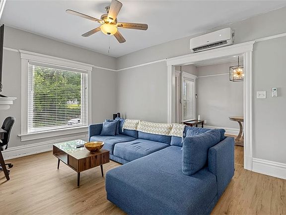 3rd image of 2329 Park Ave