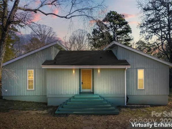 16081 Molokai Dr, Tega Cay, SC 29708
