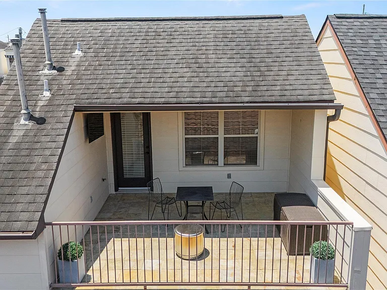 1537 Haddon St — Photo 30
