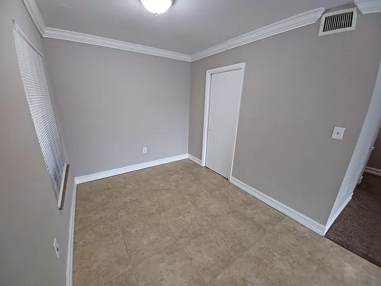 1830 Maravilla Ave #212 — Photo 28