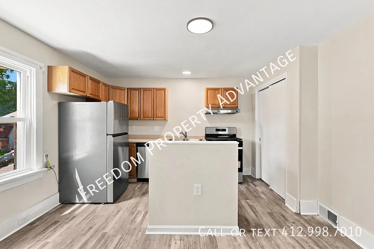 106 Kuchinic St., UB- Venetia — Photo 1