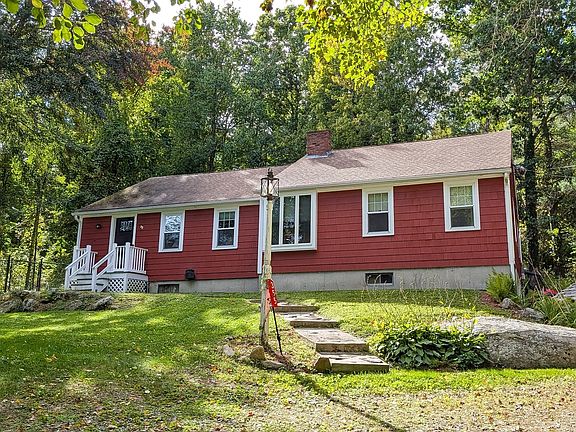 2nd image of 355 Coy Hill Rd