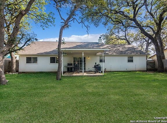 5th image of 240 Deer Creek Dr