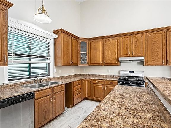4th image of 58536 Lake Rd