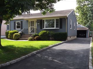 1368 Franklin St, Rahway, NJ 07065