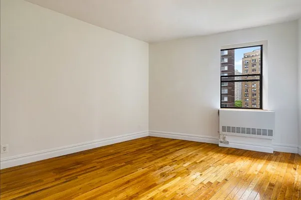 Rented by Compass | media 21