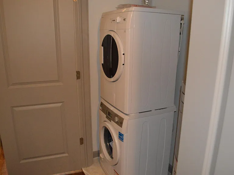1304 E Capitol St NE #B — Photo 9