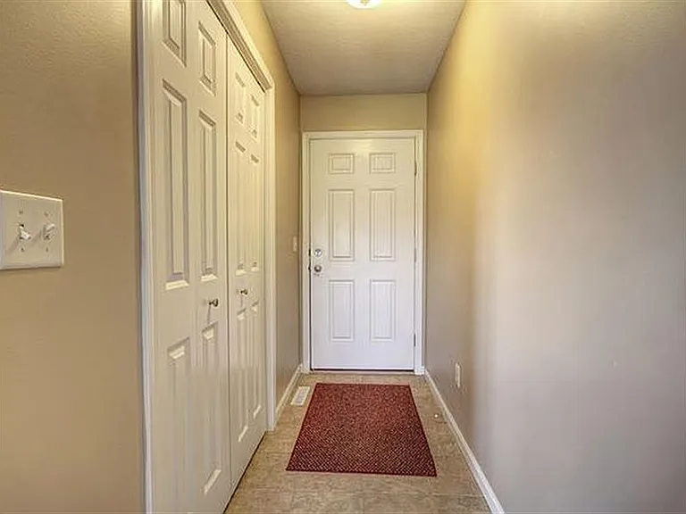 2118 Harbortown Cir #2118 — Photo 13