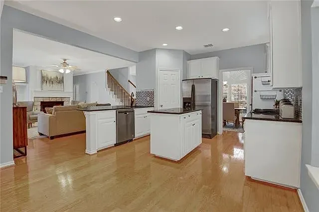 Kitchen - dinning and den view