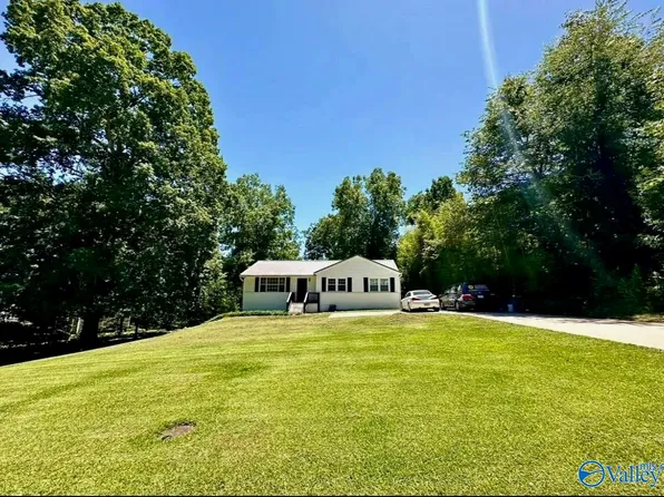 1640 Woodland St NW, Cullman, AL 35055