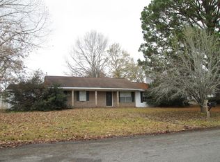 2502 E Dvorak Cir, Linden, AL 36748