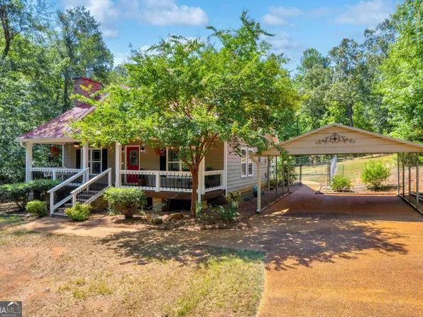 52 Breezy Point, Hartwell, GA 30643