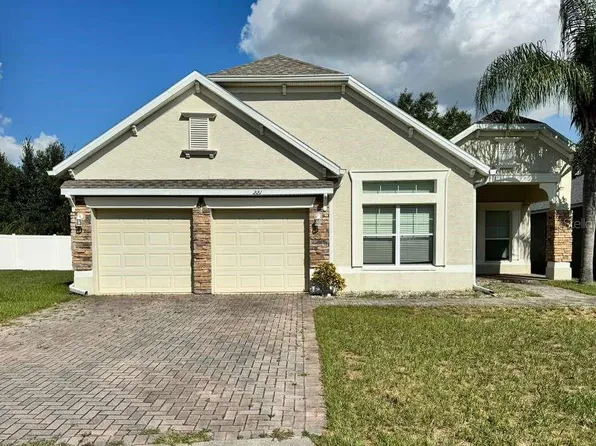221 Tower View Dr E, Haines City, FL 33844
