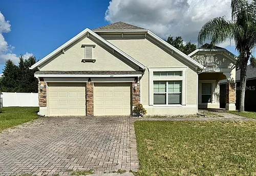 221 Towerview Dr E Photo 1