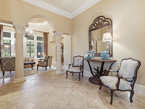 4th image of 9171 Bellasera Circle