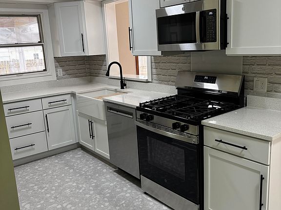 5th image of 1323 Leaman Pl