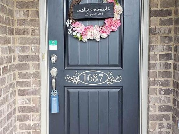 2nd image of 1687 Brightleaf Cir