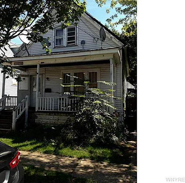 2nd image of 155 Metcalfe St