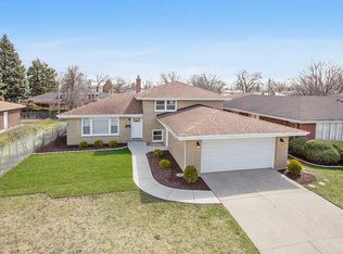 16907 University Ct, South Holland, IL