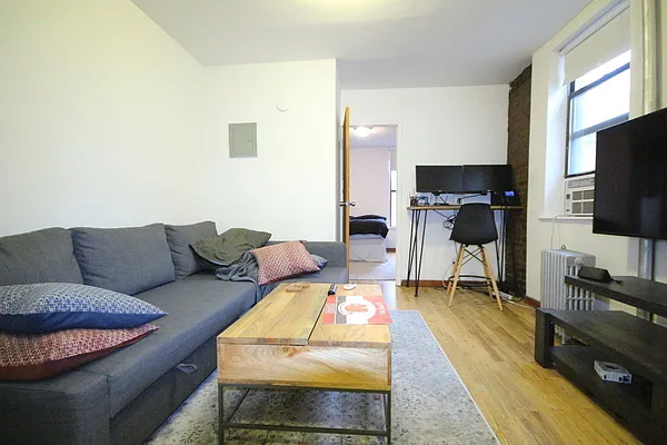 Rented by Compass | media 20