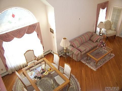 3rd image of 6 Julia Cir