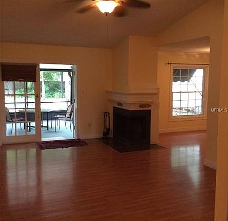2nd image of 1341 Paradise Ln