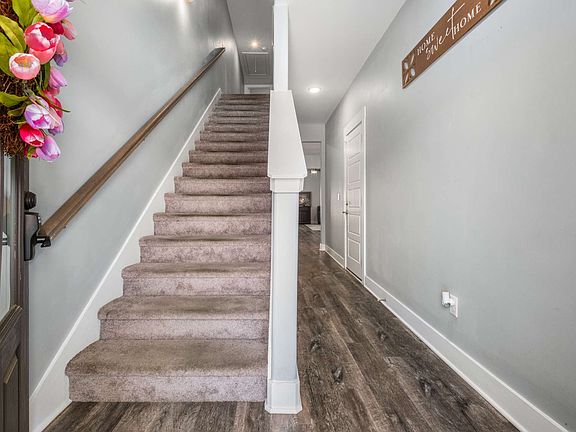 4th image of 4123 Suntropic Ln